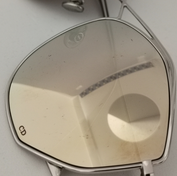 Dior sunglass - Picture 3 of 3